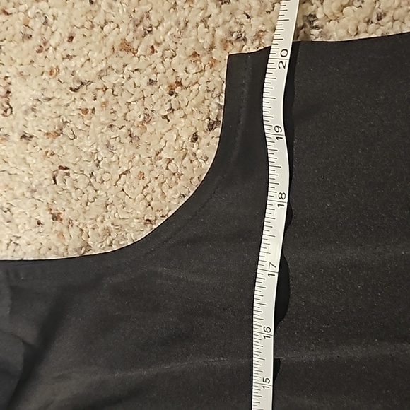 WHITE HOUSE BLACK MARKET TOP - Picture 7 of 13